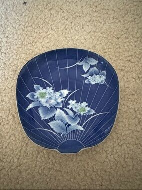 Blue Floral Porcelain Fan-Shaped Japanese Flower Dish